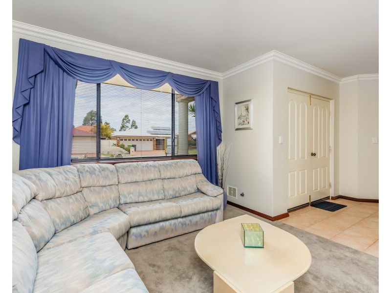 6 Grafton Court, Canning Vale WA 6155