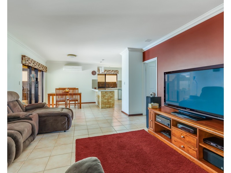 6 Grafton Court, Canning Vale WA 6155