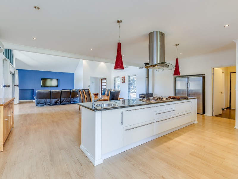 23 Holstein Court, Oakford WA 6121