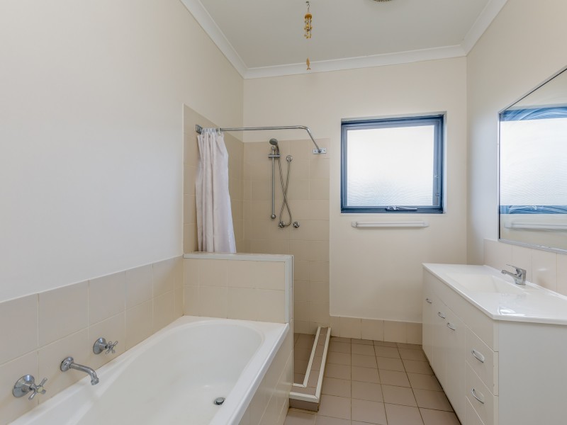 23 Holstein Court, Oakford WA 6121