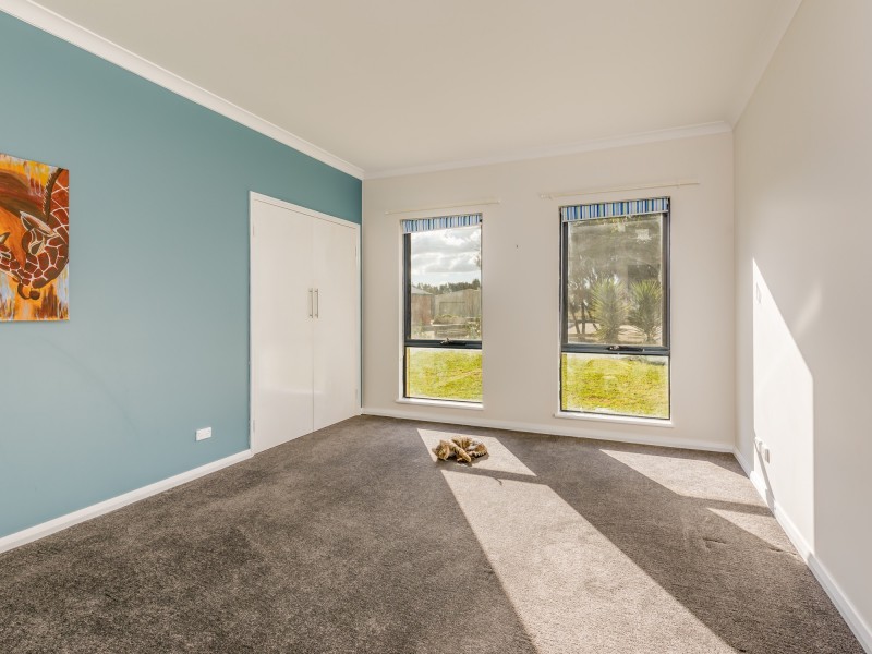 23 Holstein Court, Oakford WA 6121