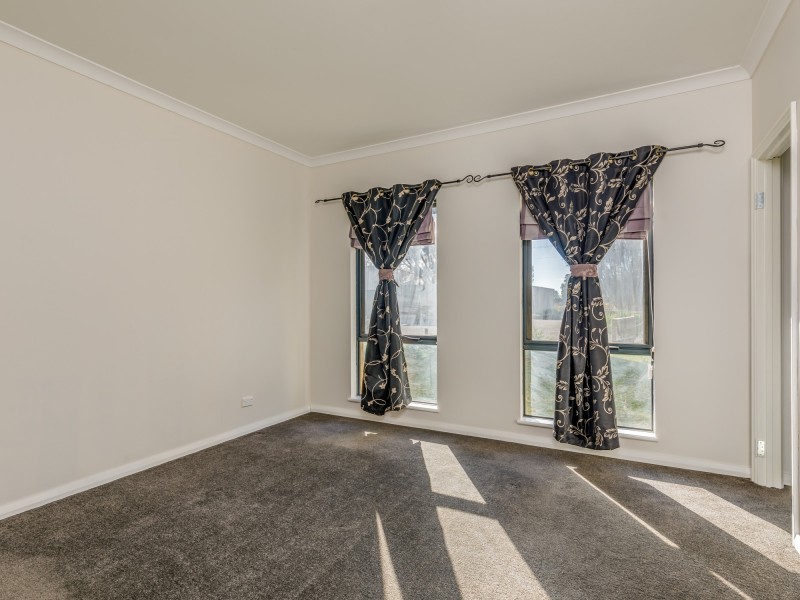 23 Holstein Court, Oakford WA 6121