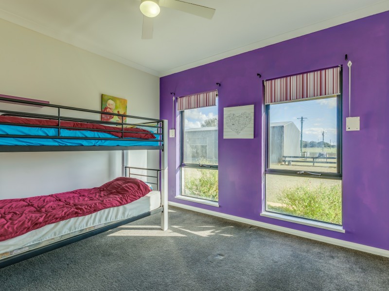 23 Holstein Court, Oakford WA 6121