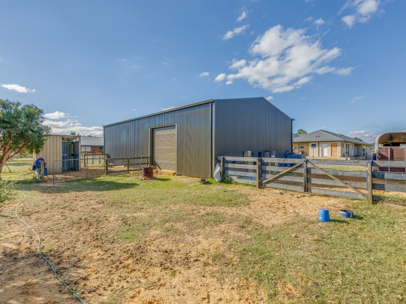 23 Holstein Court, Oakford WA 6121