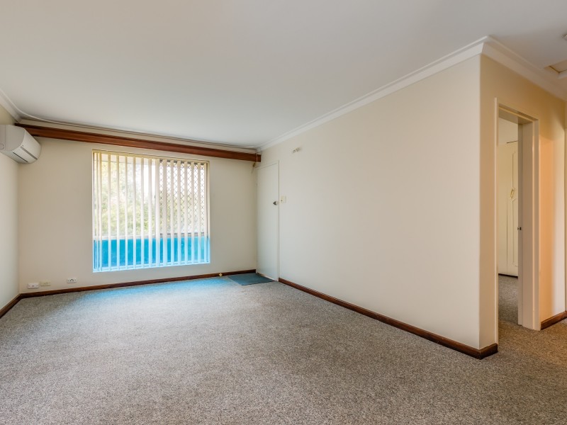 63/20 Ellerby Street, Glendalough WA 6016