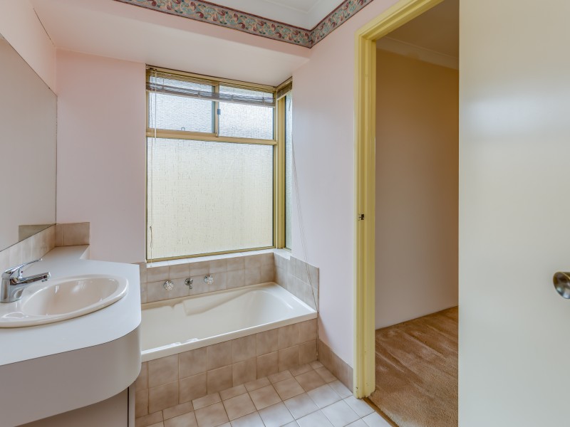 3 Honeyeater Glade, Huntingdale WA 6110