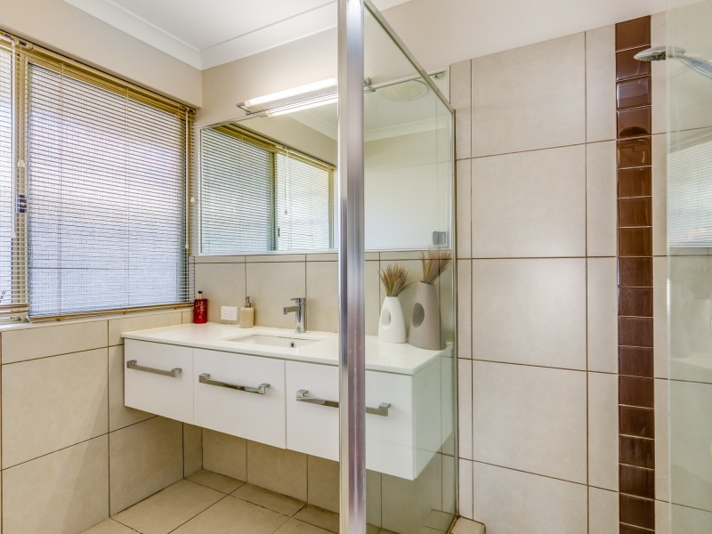 4 Irma Close, Huntingdale WA 6110