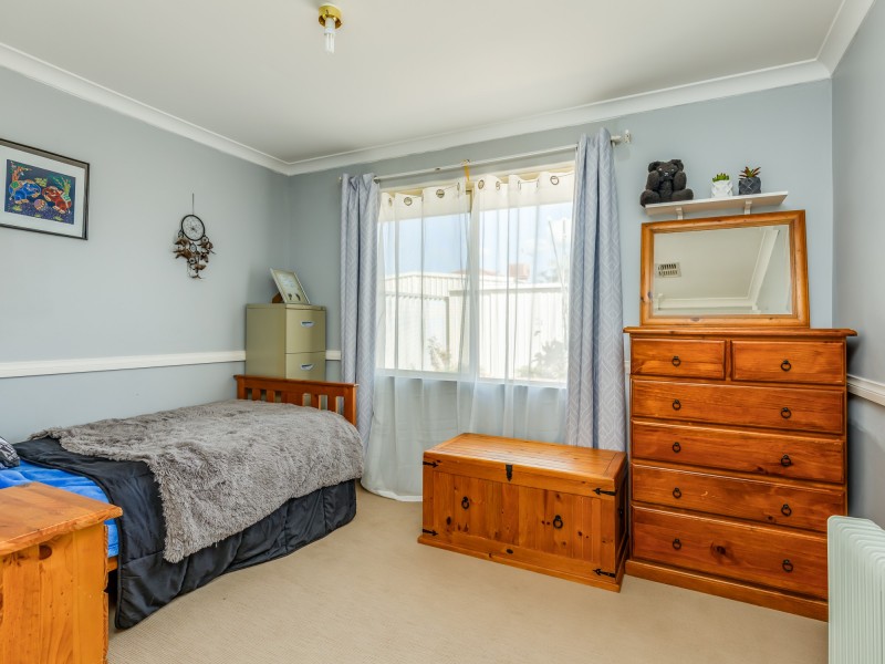 4 Irma Close, Huntingdale WA 6110