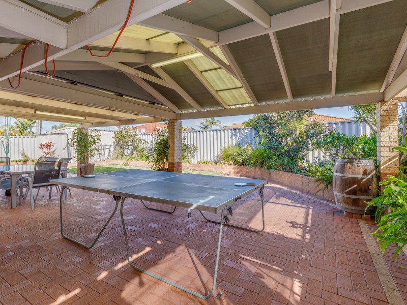 4 Irma Close, Huntingdale WA 6110