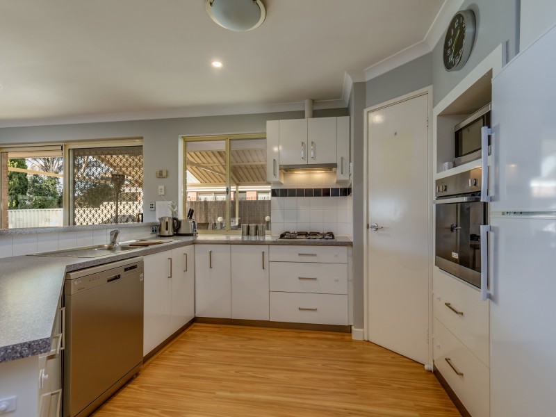 7 Brushbox Way, Huntingdale WA 6110