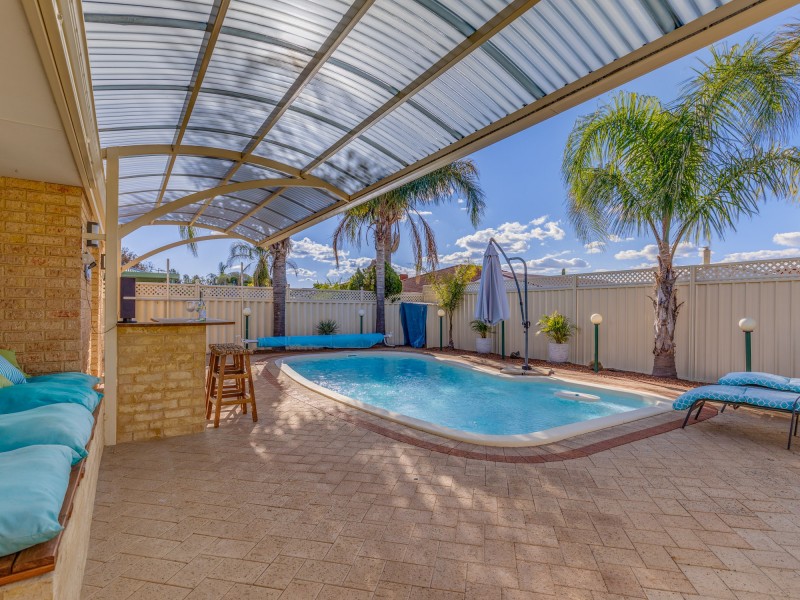 7 Brushbox Way, Huntingdale WA 6110