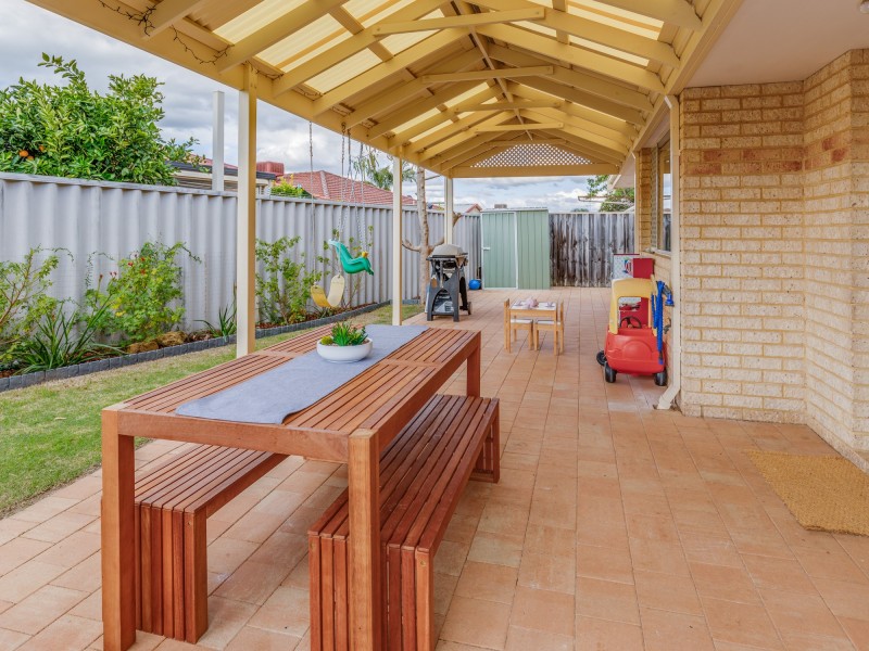 2/23 Leatherwood Way, Huntingdale WA 6110