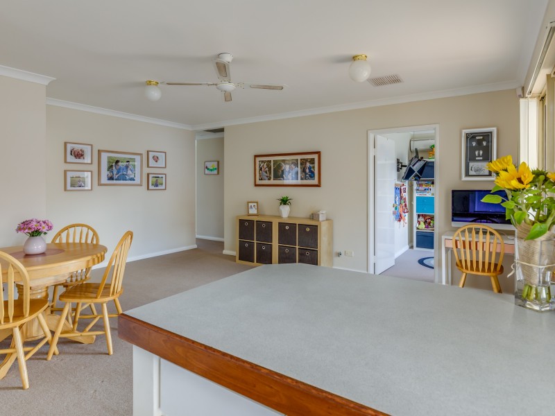 2/23 Leatherwood Way, Huntingdale WA 6110