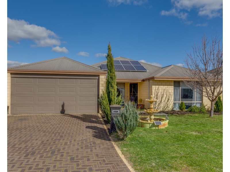 8 Lagrange Way, Gosnells WA 6110