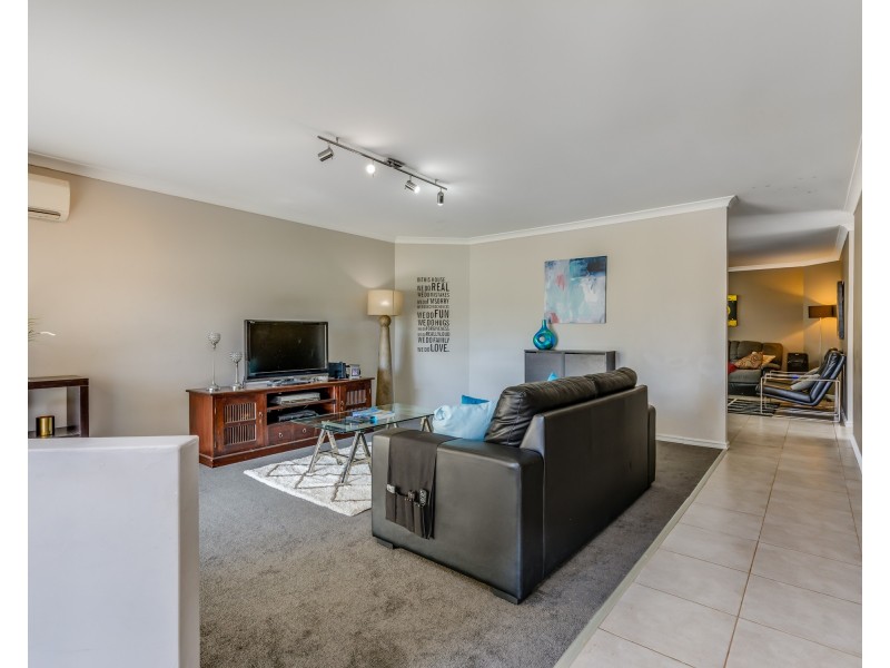 8 Lagrange Way, Gosnells WA 6110