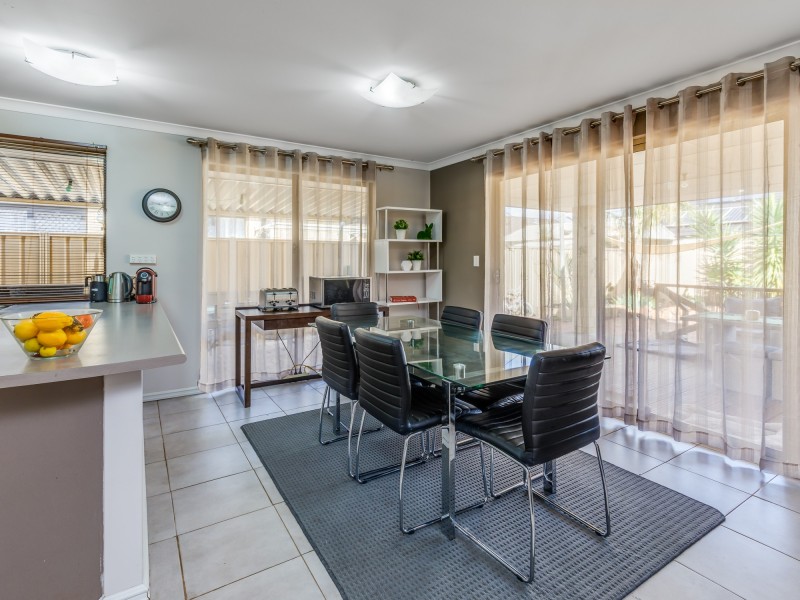 8 Lagrange Way, Gosnells WA 6110