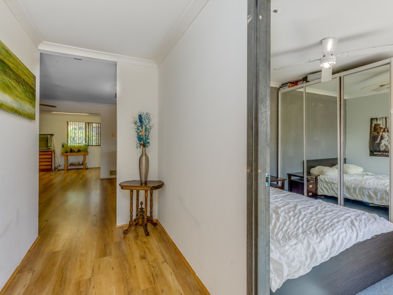 51 Camfield Loop, Parmelia WA 6167