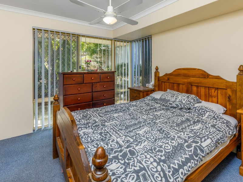 51 Camfield Loop, Parmelia WA 6167