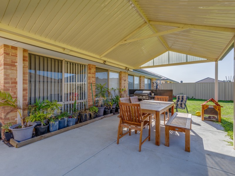 316 Westfield Road, Seville Grove WA 6112