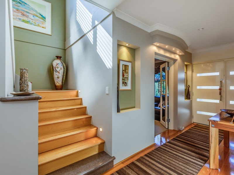 4 Samphire Street, Ascot WA 6104