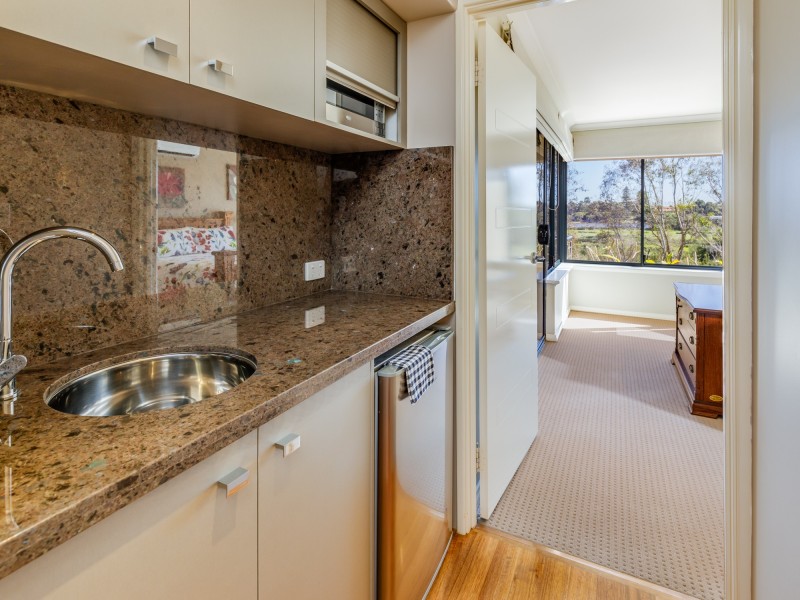 4 Samphire Street, Ascot WA 6104
