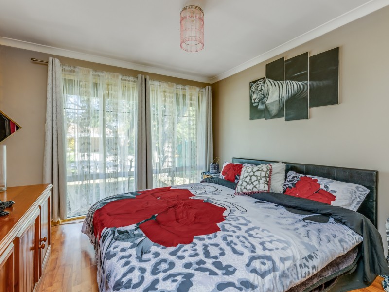 11 Chungking Grove, Stratton WA 6056