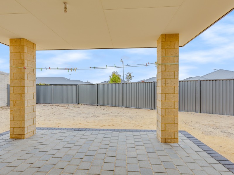 1 Leopold Road, Harrisdale WA 6112