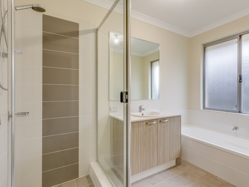 1 Leopold Road, Harrisdale WA 6112