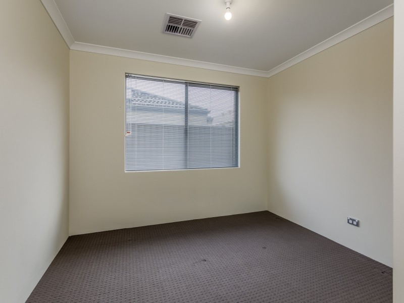 1 Leopold Road, Harrisdale WA 6112