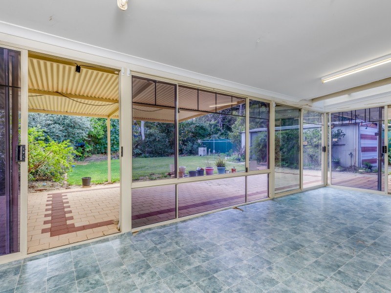 15  Bugendore Street, Maida Vale WA 6057