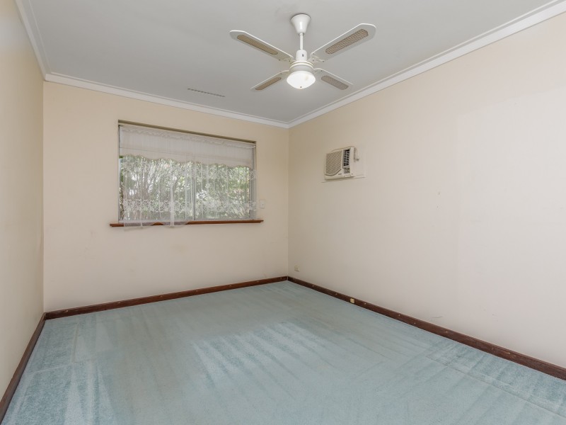 15  Bugendore Street, Maida Vale WA 6057