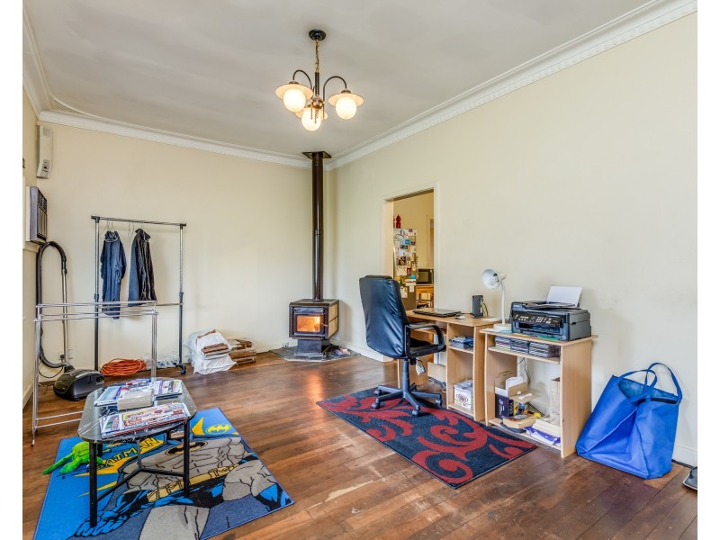 5 Pegus Street, Thornlie WA 6108