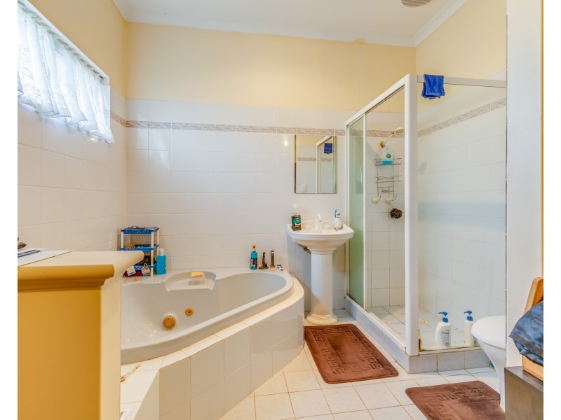 5 Pegus Street, Thornlie WA 6108