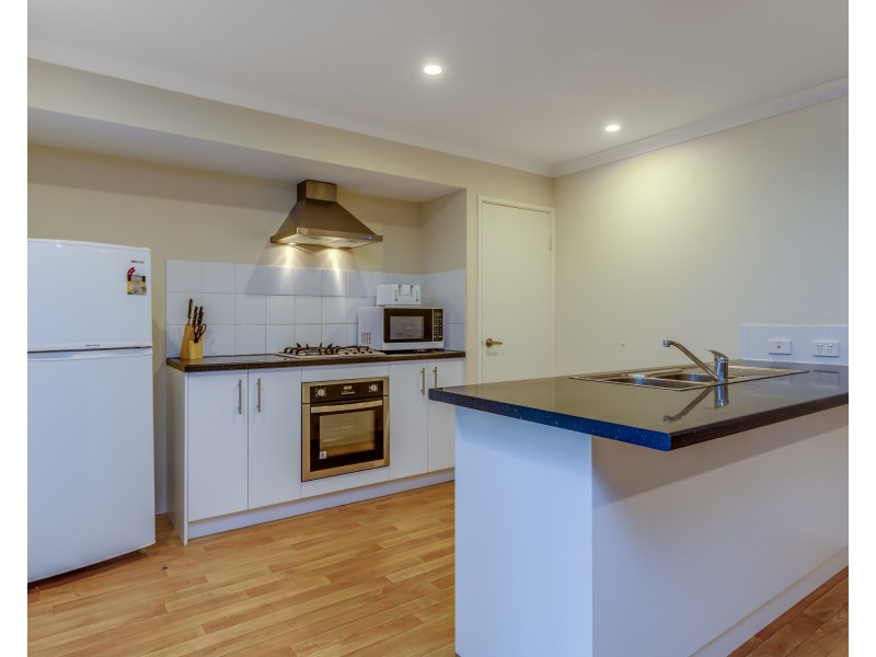 20 Litchfield Circle, Wandi WA 6167