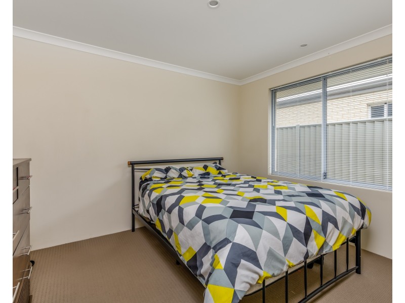20 Litchfield Circle, Wandi WA 6167