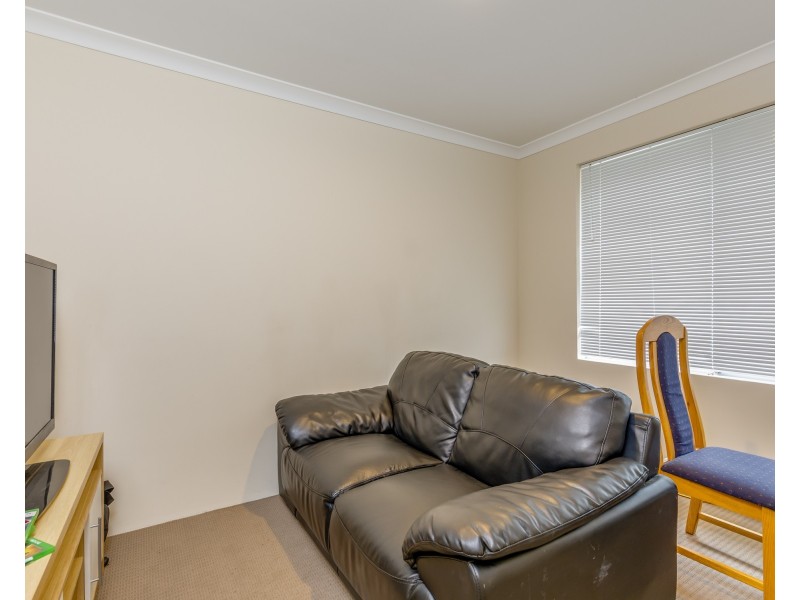 20 Litchfield Circle, Wandi WA 6167