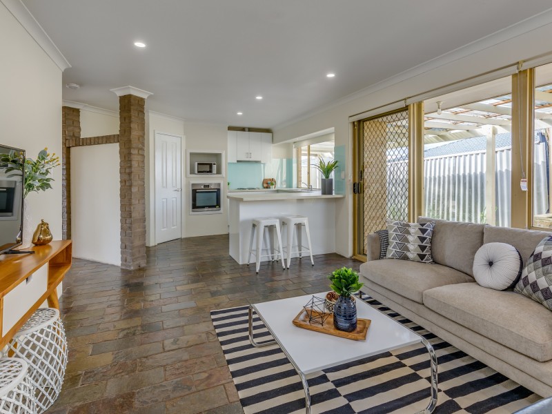 11b Cestrum Rise, South Lake WA 6164