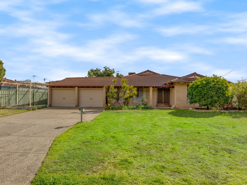 11 Shipbourne Way, Huntingdale WA 6110