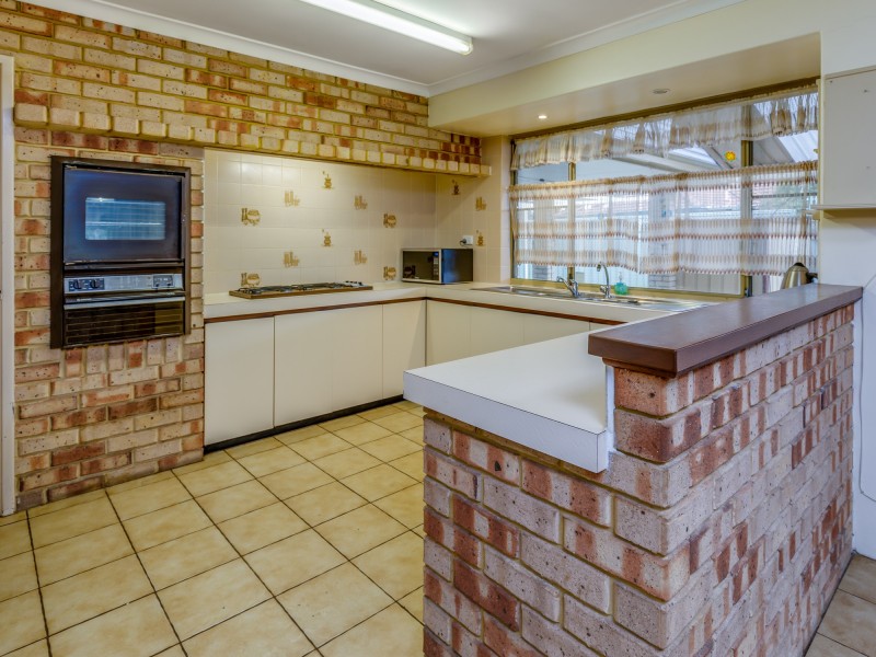 11 Shipbourne Way, Huntingdale WA 6110