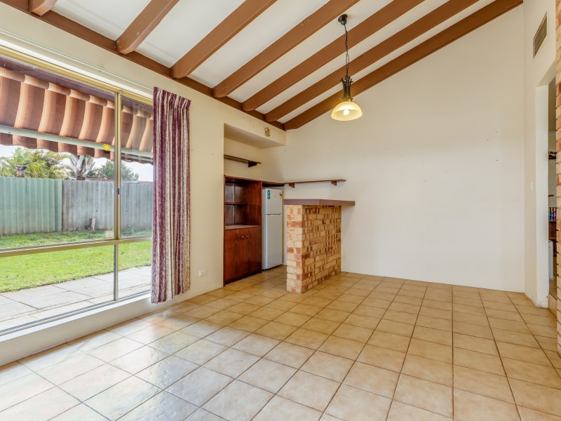 11 Shipbourne Way, Huntingdale WA 6110