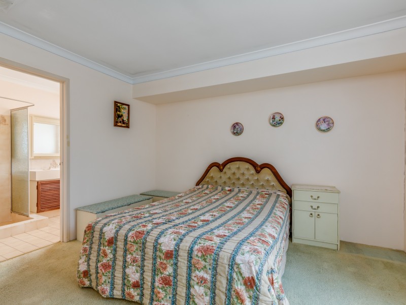 11 Shipbourne Way, Huntingdale WA 6110
