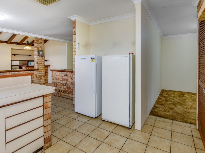 11 Shipbourne Way, Huntingdale WA 6110