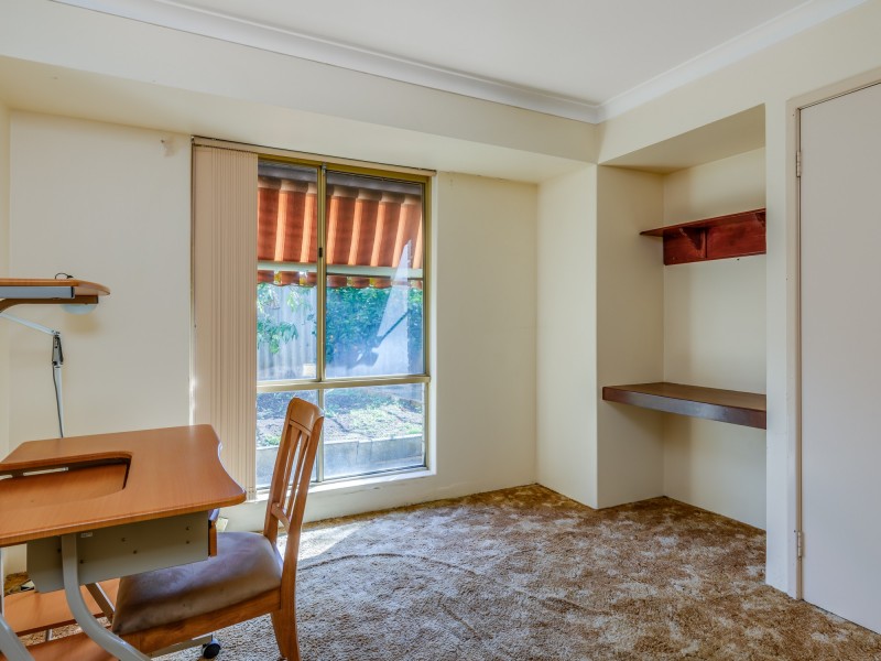 11 Shipbourne Way, Huntingdale WA 6110