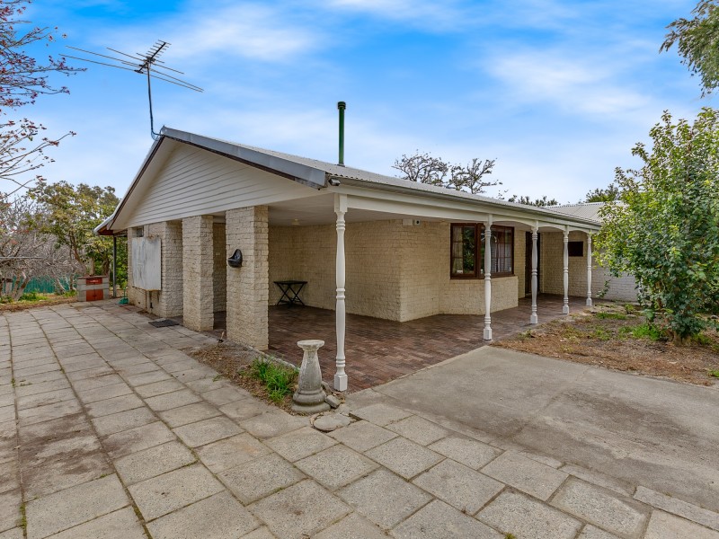 43 Connell Avenue, Martin WA 6110
