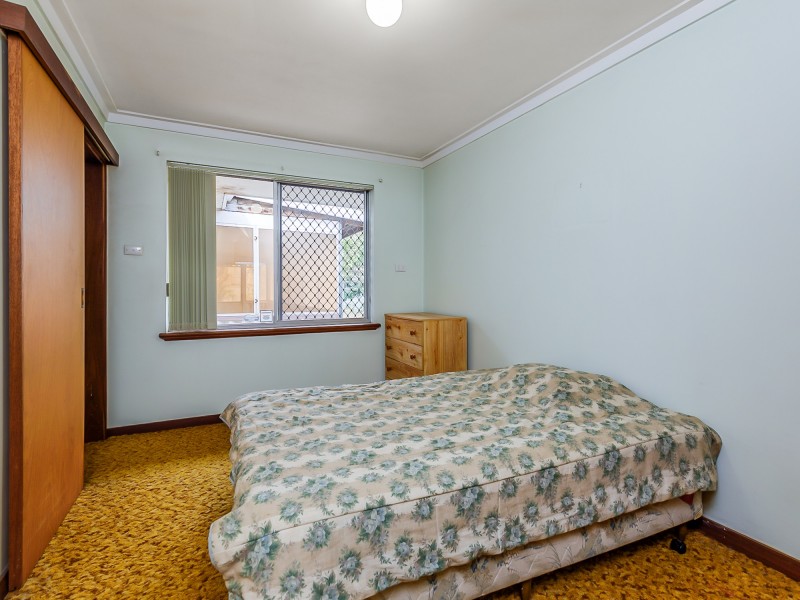 43 Connell Avenue, Martin WA 6110