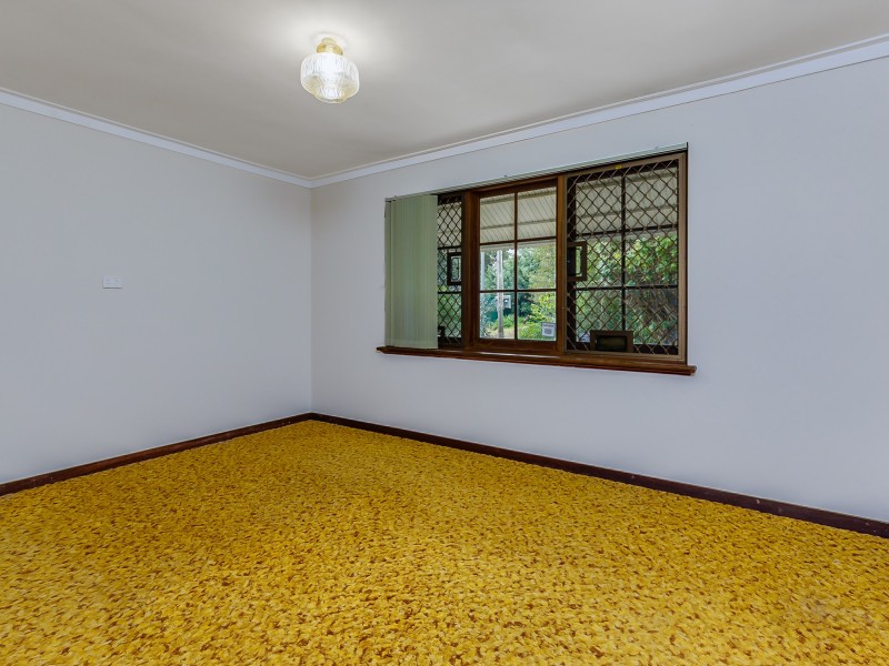 43 Connell Avenue, Martin WA 6110