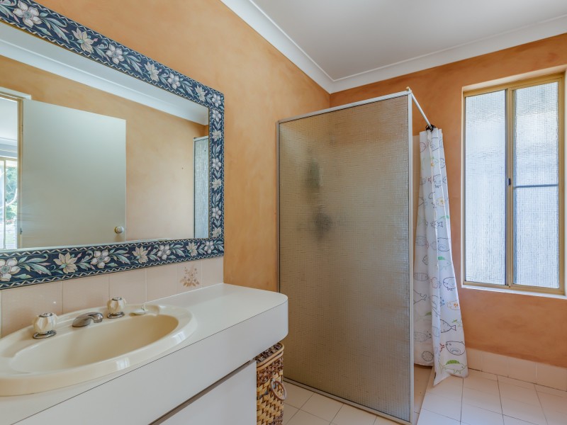 16 Florey Place, Huntingdale WA 6110