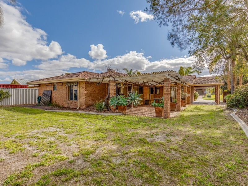 16 Florey Place, Huntingdale WA 6110