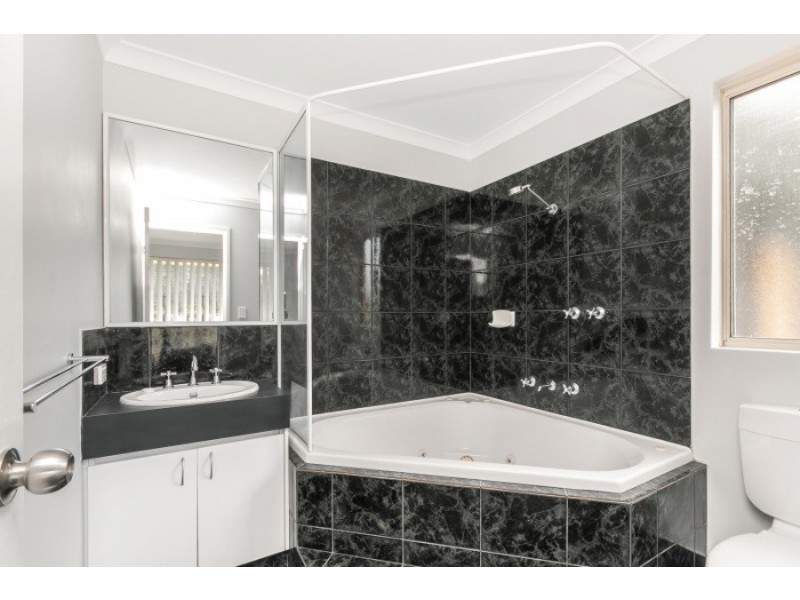 107 Folland Parade, Atwell WA 6164