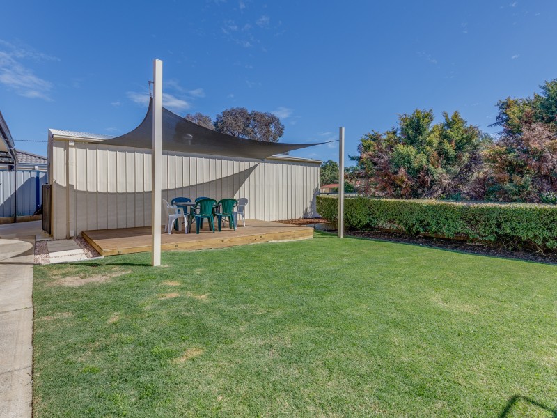 10 Cale Court, Maddington WA 6109